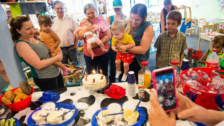 635737916726158066 150705 IJH PlaytimeOasisBirthdayParty 16