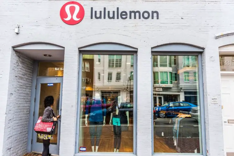 lululemon Birthday Discount Featured Image